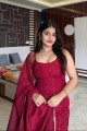 Radhika14352